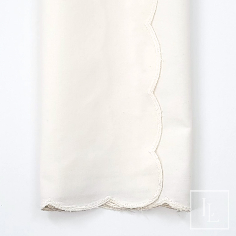 White Scallop Edge Napkin - Lendable Linens