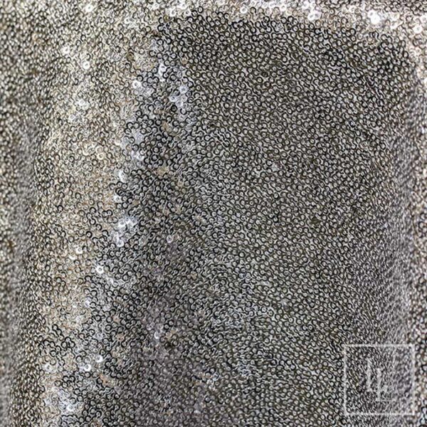 Glimmer Silver Runner
