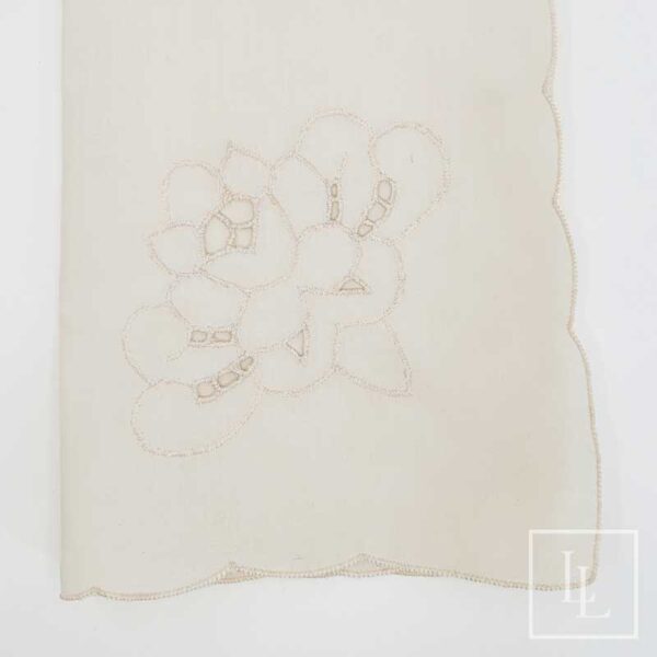 Ivory Scallop Floral Cutout Napkin